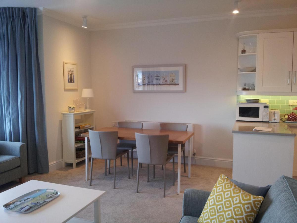 Beautiful Aberdovey Seafront Apartment 2 Aberdyfi Eksteriør billede